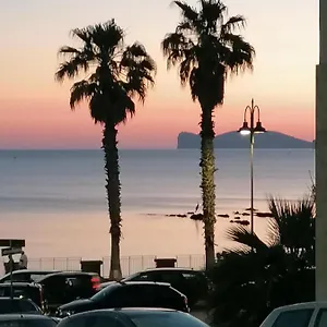 https://sole-alghero-07040.in-sardinia.net